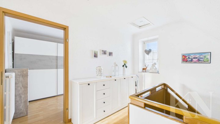 Gemütliches Einfamilienhaus mit Holzofen, Garage, Balkon & Garten – Ihr neues Zuhause in Nohfelden!