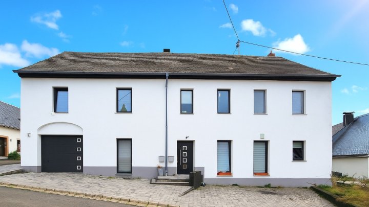 8% Rendite! Modernisiertes Mehrfamilienhaus mit 4 Einheiten nahe Hermeskeil