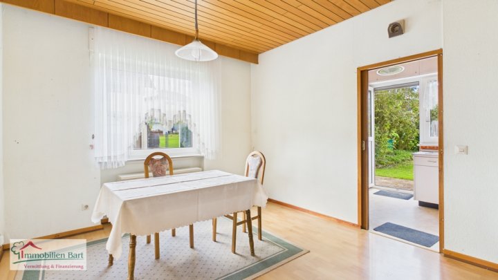 ZWEIFAMILIENHAUS IN TOP LAGE VON ORSCHOLZ