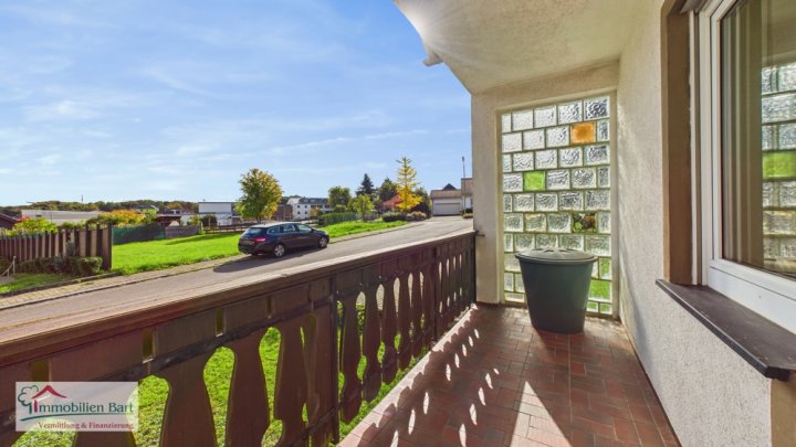 ZWEIFAMILIENHAUS IN TOP LAGE VON ORSCHOLZ