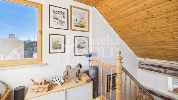 Gepflegtes Einfamilienhaus mit 4 Zimmern, 2 Bädern, Terrasse, Carport - Nähe Stadtpark St. Ingbert