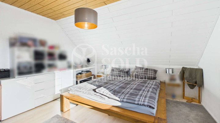 Gepflegtes Einfamilienhaus mit 4 Zimmern, 2 Bädern, Terrasse, Carport - Nähe Stadtpark St. Ingbert