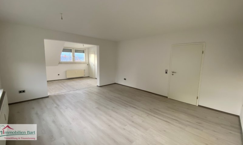 PERL DIREKT: 95 M² WOHNUNG IN TOP LAGE! SOFORT ZU BEZIEHEN!