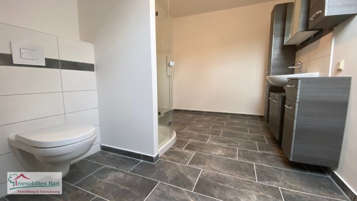 PERL DIREKT: 95 M² WOHNUNG IN TOP LAGE! SOFORT ZU BEZIEHEN!