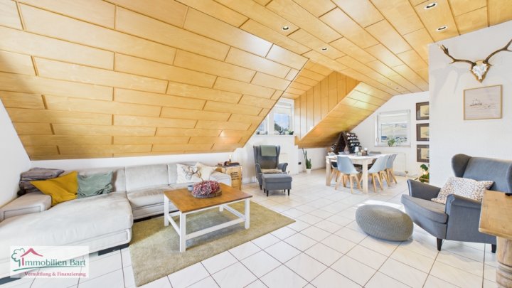 OBEN IST ES AM SCHÖNSTEN! GEPFLEGTE 86 M² WOHNUNG MIT 2 SZ!