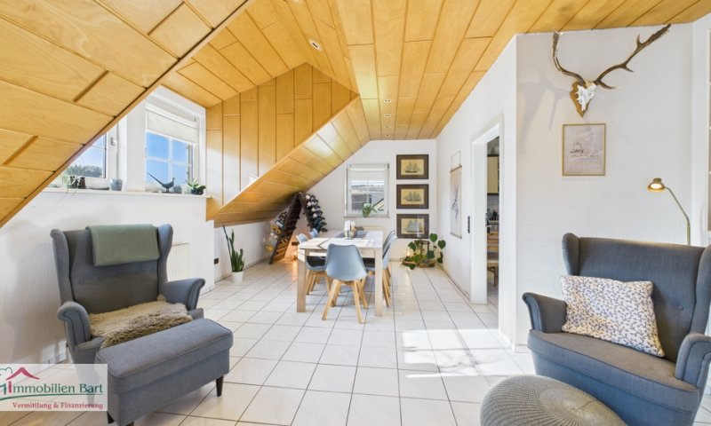 OBEN IST ES AM SCHÖNSTEN! GEPFLEGTE 86 M² WOHNUNG MIT 2 SZ!