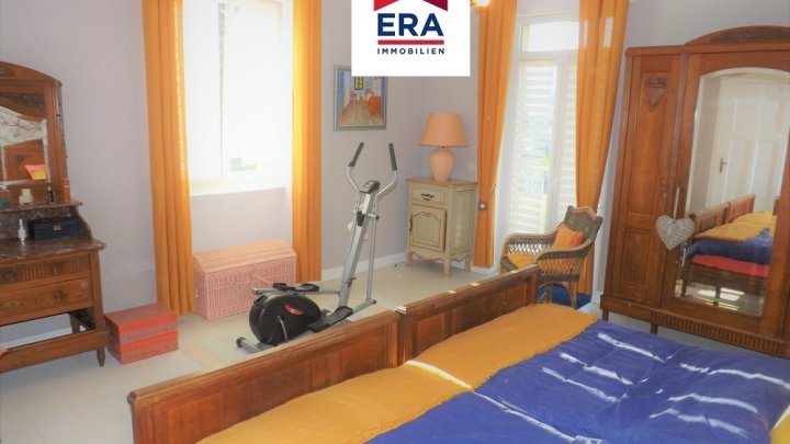 PROVISIONSFREI- VILLA 