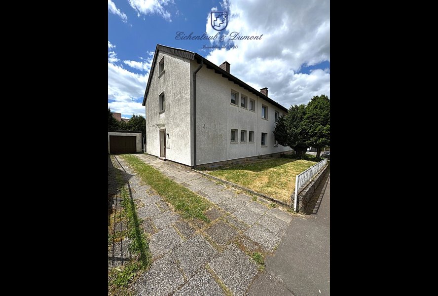 3 MFH mit eigener Zufahrt und Garage