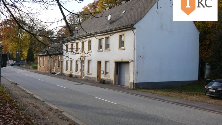 Renditeobjekt - 2 Häuser - 5 Wohnungen - ein Preis