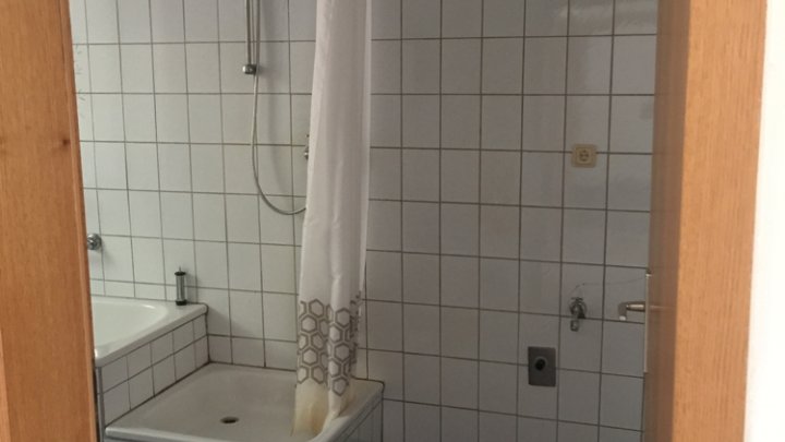 Renditeobjekt - 2 Häuser - 5 Wohnungen - ein Preis