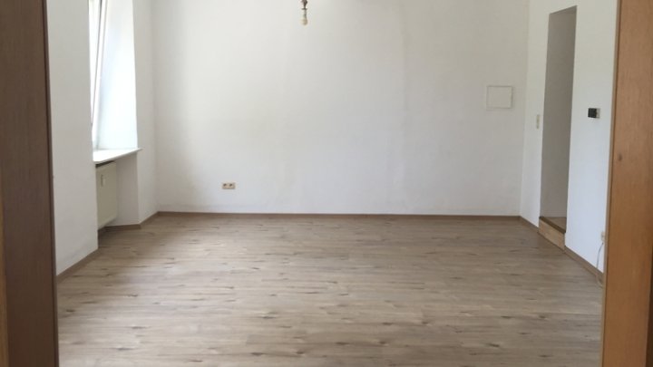 Renditeobjekt - 2 Häuser - 5 Wohnungen - ein Preis