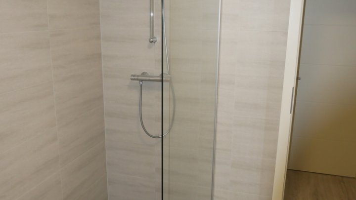 Renditeobjekt - 2 Häuser - 5 Wohnungen - ein Preis