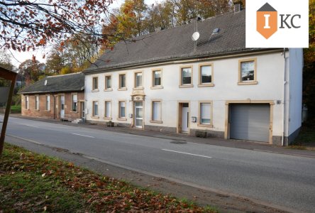 Außenansicht ehemaliges Gasthaus und Wohnhaus