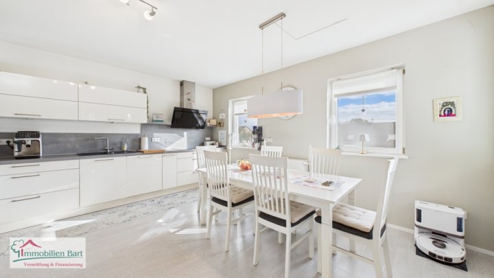 15 MINUTEN VON L-SCHENGEN: WOHNHAUS MIT 6 SCHLAFZIMMERN / EINLIEGERWOHNUNG / IN TOP-WOHNLAGE!