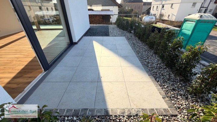 PERL-NENNIG: EXKLUSIVE NEUBAU WOHNUNG IN TOP LAGE!