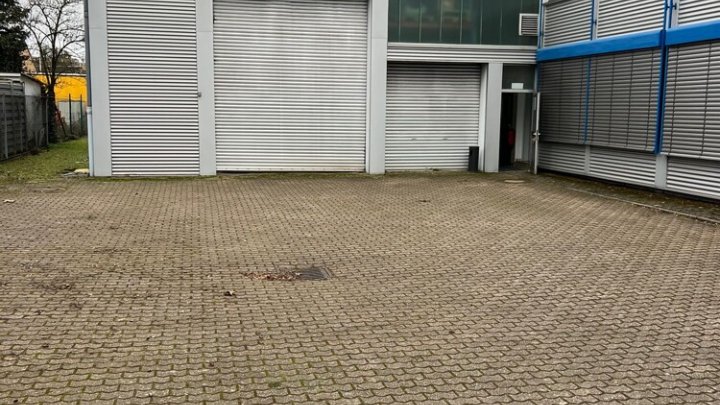 Moderne Halle + Bürofläche, Logistik und Büro im Gewerbegebiet Saarlouis-Röderberg