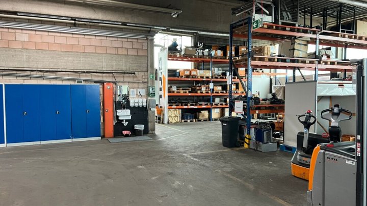 Moderne Halle + Bürofläche, Logistik und Büro im Gewerbegebiet Saarlouis-Röderberg