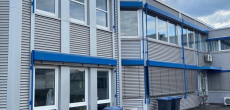 Hinterer Gebäudeingang