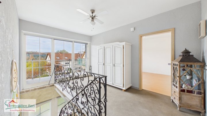 MERZIG: WOHNHAUS MIT 4 SZ AUF 15 AR!