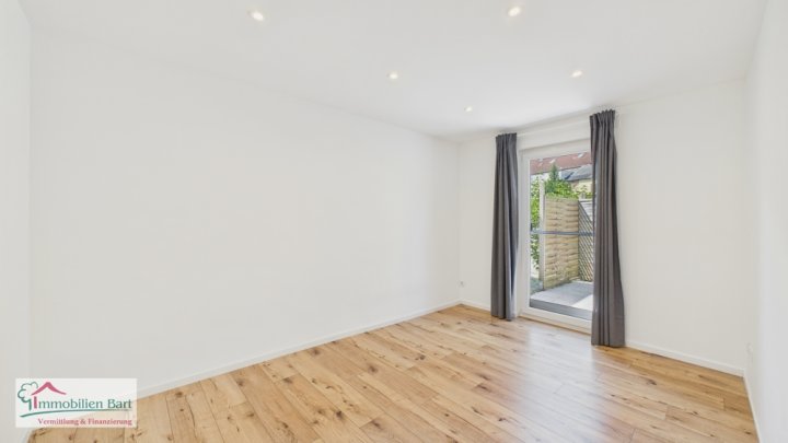 TOP WOHNUNG MIT GARAGE & STELLPLÄTZEN