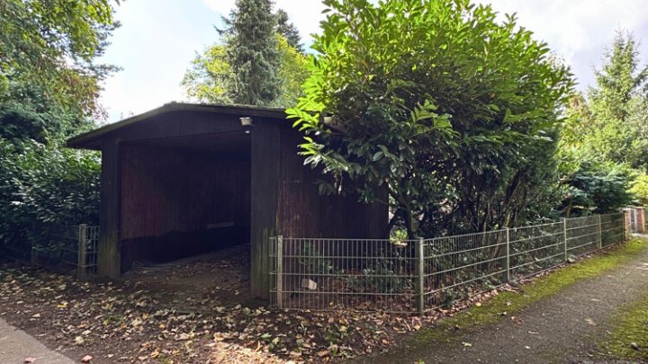 Freistehender Bungalow mit Garten + Garage - ca. 254m² Gesamtfläche