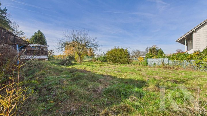 Geräumiges Einfamilienhaus mit Garten, Garage und vielfältigen Möglichkeiten!