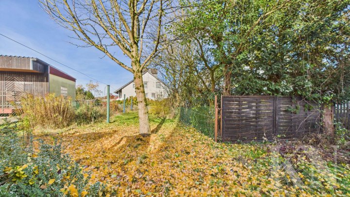 Geräumiges Einfamilienhaus mit Garten, Garage und vielfältigen Möglichkeiten!