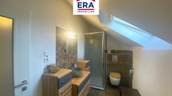 KEINE VERMITTLUNGSGEBÜHREN ! EINFAMILIENHAUS MIT POOL, RUHIGE LAGE, IN FORBACH/FR, NÄHE SB