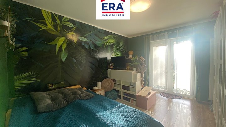 KEINE VERMITTLUNGSGEBÜHREN ! EINFAMILIENHAUS MIT POOL, RUHIGE LAGE, IN FORBACH/FR, NÄHE SB