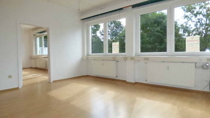 Moderne Büroräume in ruhiger Lage von St. Ingbert-Rentrisch!