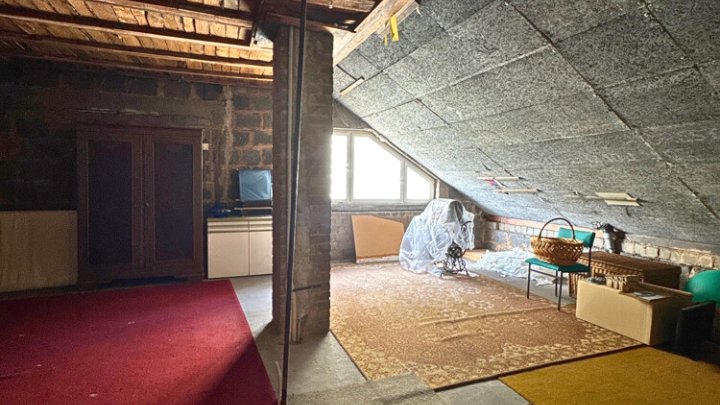 Gepflegtes 2-3 Familienhaus in Ortsmitte von Quierschied