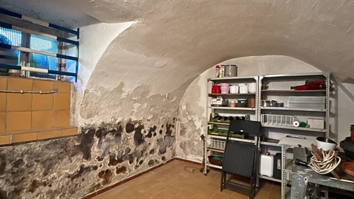 Gepflegtes 2-3 Familienhaus in Ortsmitte von Quierschied