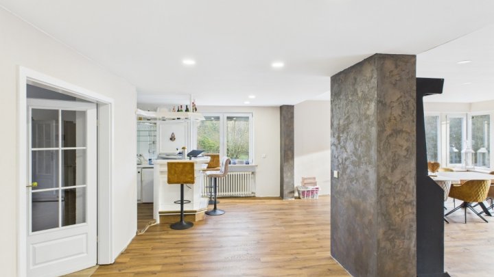 „Seltene Gelegenheit: Einfamilienhaus mit parkähnlichem Traumgarten!“