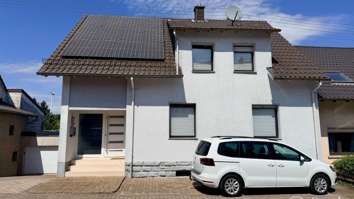 Einfamilienhaus mit 5 Zimmern und großem Garten in ruhiger Wohnlage von Eppelborn-Humes
