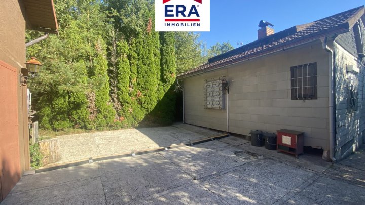 OHNE VERMITTLUNGSGEBÜHREN! FERIENHAUS MIT BOOTSHAUS UND BOOTSSTEG AM STOCKWEIHER/FR