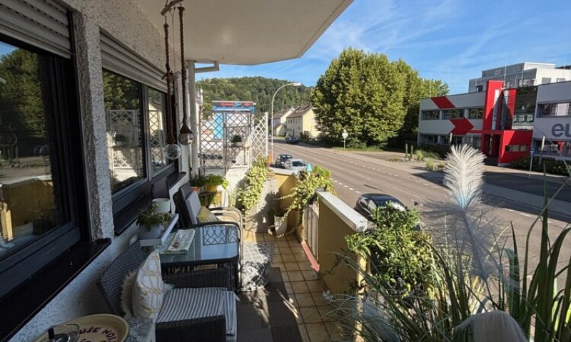 Top-Rendite mit 3 Eigentumswohnungen + 3 Garagen in Güdingen