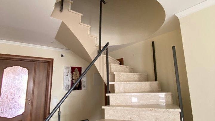 Luxuriöses saniertes 4-FH + Büro in zentraler Lage nahe Saarlouis