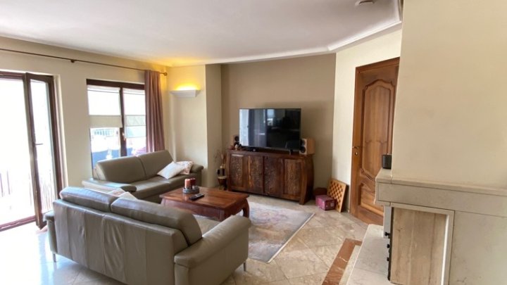 Luxuriöses saniertes 4-FH + Büro in zentraler Lage nahe Saarlouis