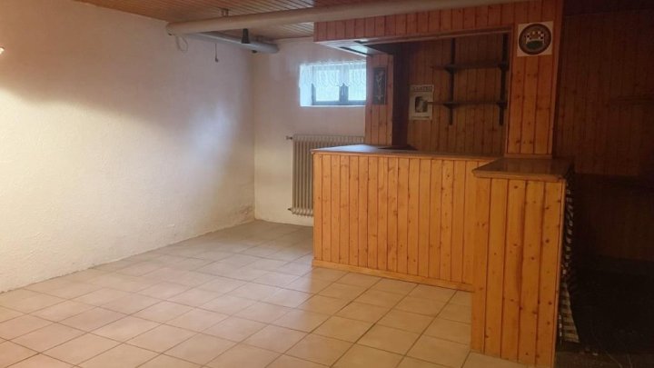 1 FH-Doppelhaus mit Winterg., Garten & Garage in IGB!