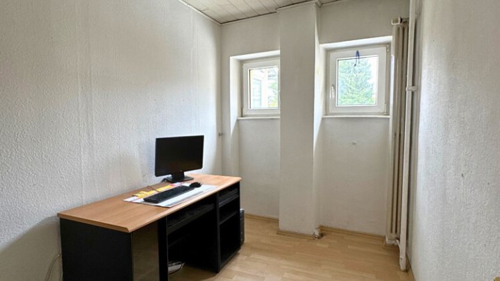 Wohn- und Geschäftshaus, 410m² Gesamtfläche in ruhiger Seitenstraße von Saarbrücken-West