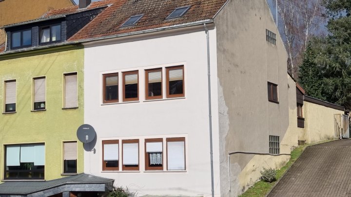 Handwerkerhaus im Herzen von Püttlingen