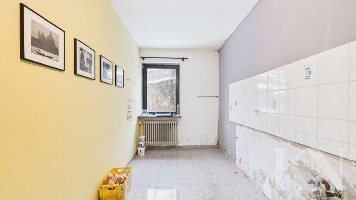 Ein-Zweifamilienhaus mit Einliegerwohnung