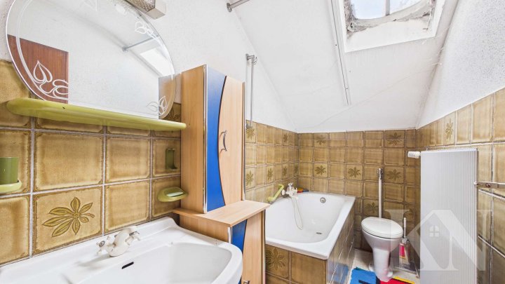 Ein-Zweifamilienhaus mit Einliegerwohnung