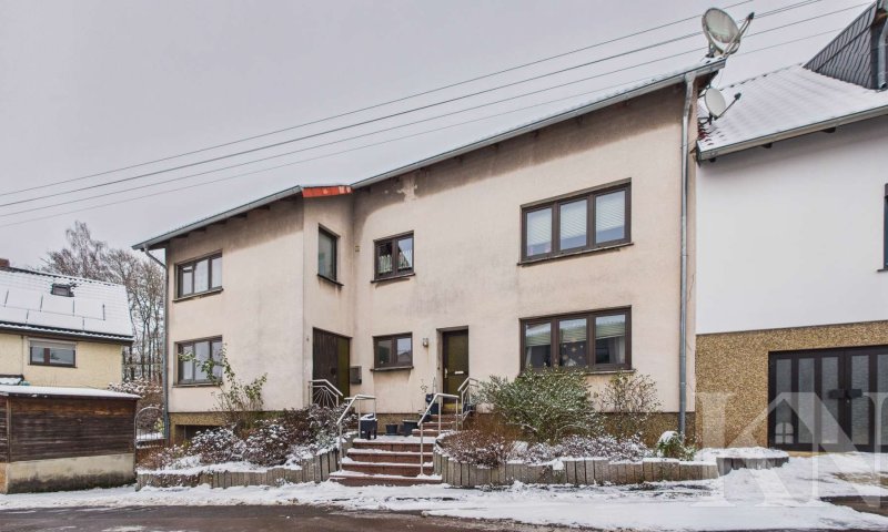 Ein-Zweifamilienhaus mit Einliegerwohnung