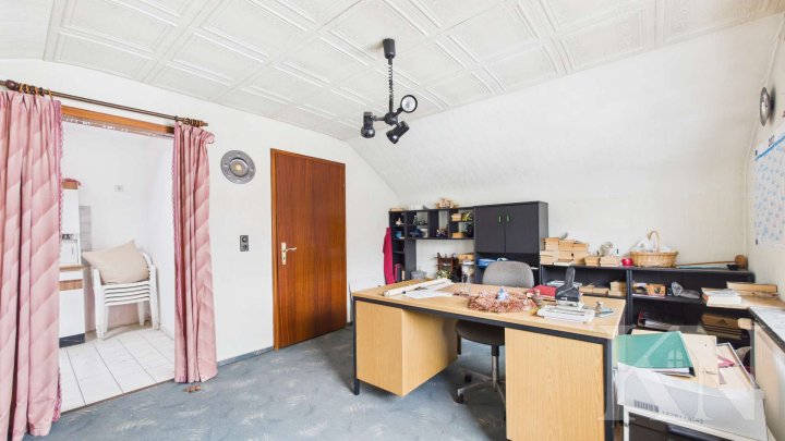 Ein-Zweifamilienhaus mit Einliegerwohnung