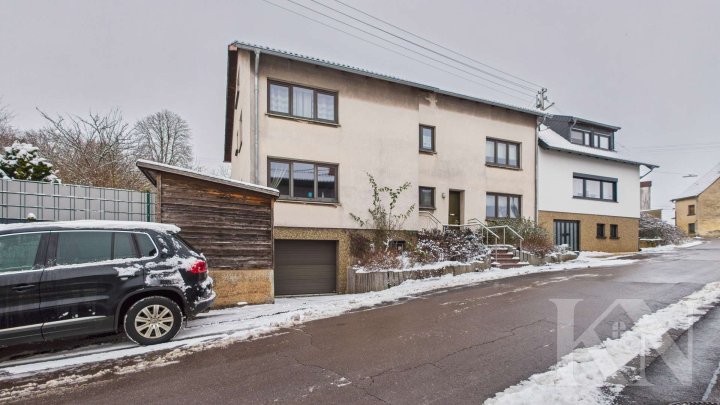 Ein-Zweifamilienhaus mit Einliegerwohnung