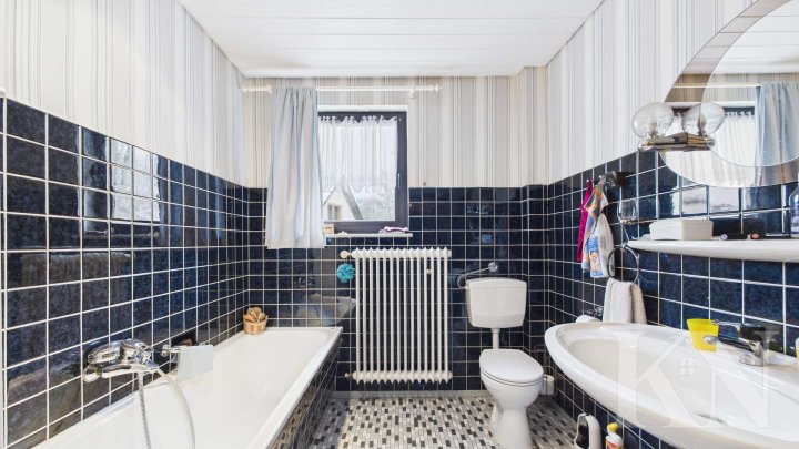 Ein-Zweifamilienhaus mit Einliegerwohnung