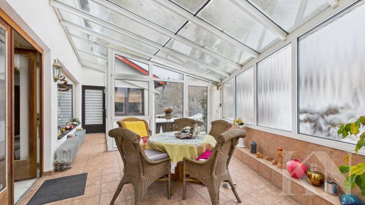 Ein-Zweifamilienhaus mit Einliegerwohnung