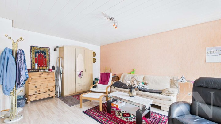 Ein-Zweifamilienhaus mit Einliegerwohnung