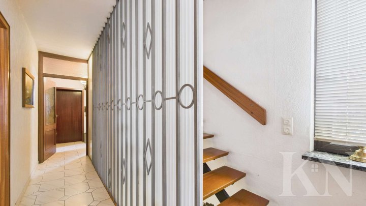 Ein-Zweifamilienhaus mit Einliegerwohnung